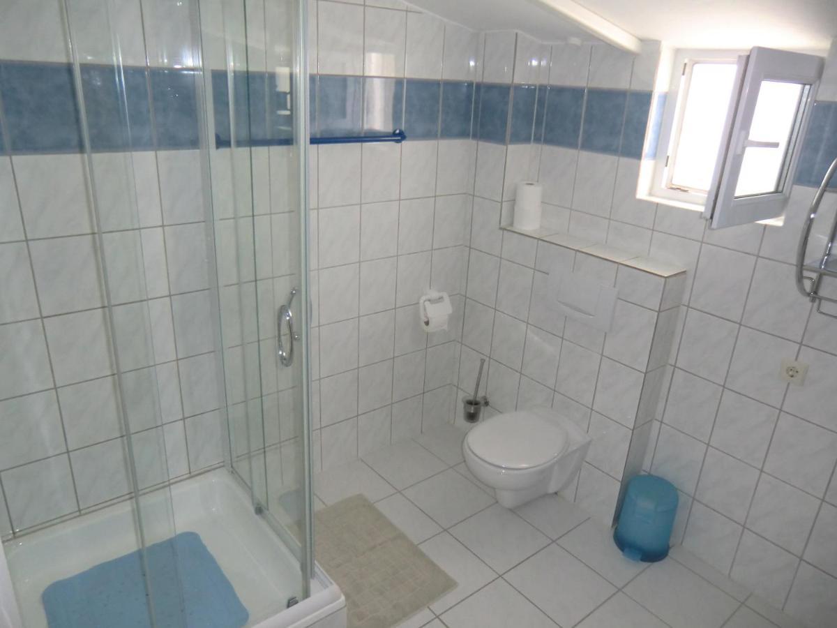Ferien Haus Evita Auf Insel Vir - Wohnung I Exterior photo